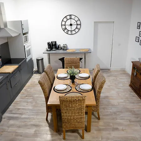 Appartement Loft Chaleureux Vue Directe Sur Le Beffroi - Centre-ville Secteur Tribunal - Nouveau Routeur Wifi Douai