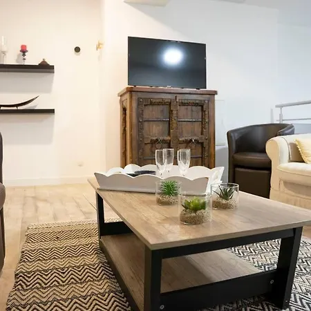 Loft Chaleureux Vue Directe Sur Le Beffroi - Centre-ville Secteur Tribunal - Nouveau Routeur Wifi Apartmán