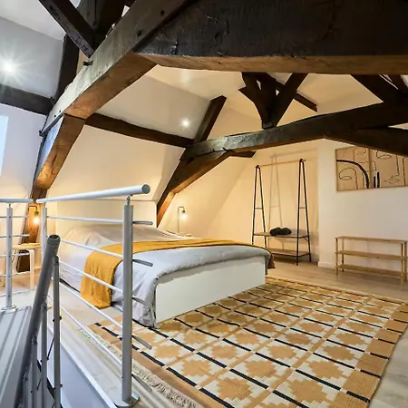 Loft Chaleureux Vue Directe Sur Le Beffroi - Centre-ville Secteur Tribunal - Nouveau Routeur Wifi Διαμέρισμα *